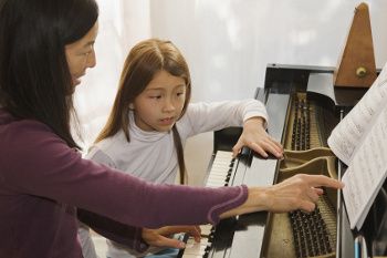 This is an example of a piano that is in a Bright room, where the piano needed to be specially voiced to accommodate the acoustics of the room – in this case the room is bright due to all the hard surfaces